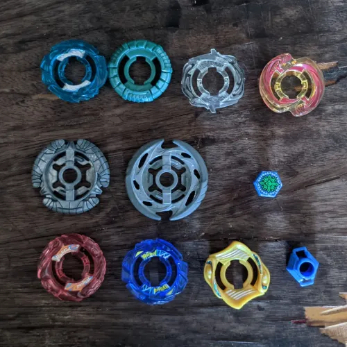 Beyblade MFB peças Lote