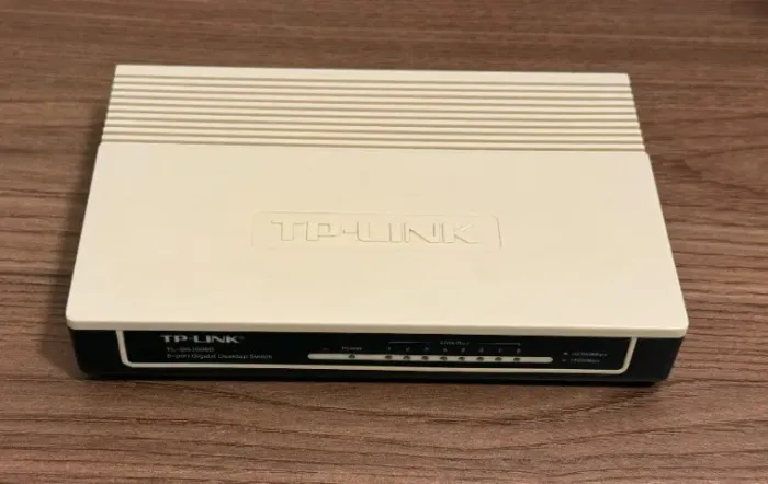 Switch TP-LINK 8 portas