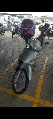 Moto em bom estado 