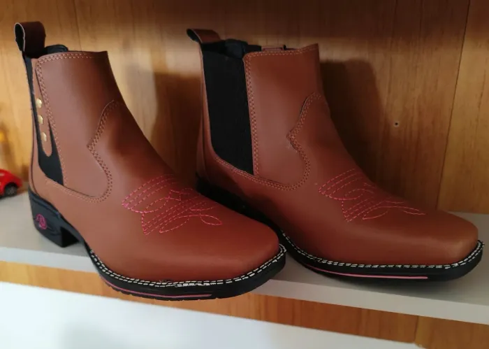 Bota feminina 
