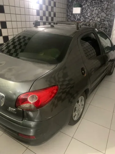 Peugeot 207 Sedan Passion XR 1.4 Flex 8V 4P 2012