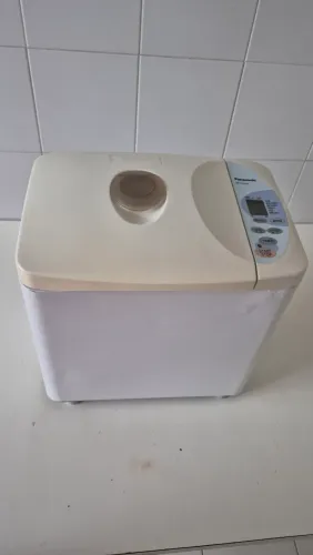 Máquina de fazer pão Panasonic SD-YD250
