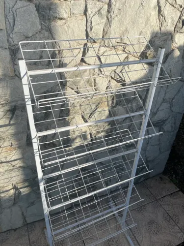 Expositor de ferro