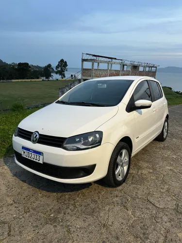 Volkswagen Fox 1.0 MI Total Flex 8V 5P 2013