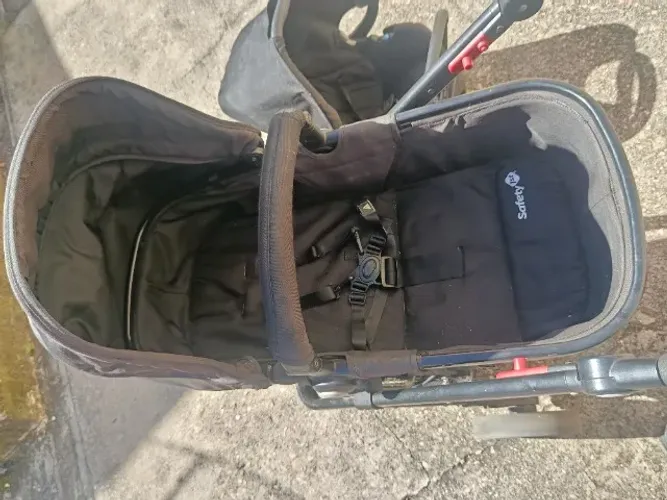 Carrinho de bebê safety