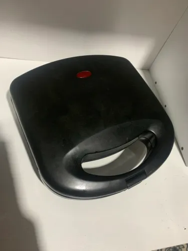 Sanduicheira e Grill Ultra S-13 da Mondial