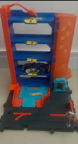 Pista Hot Wheels City - Estacionamento no Centro da Cidade