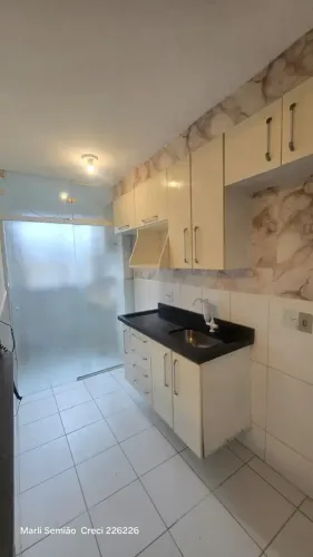 disponível para venda apartamento térreo , área de lazer com piscina