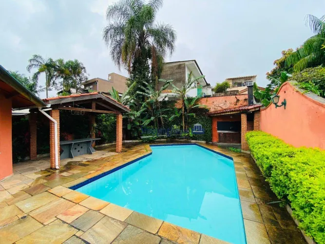 Casa com 3 dormitórios para alugar, 198 m² por R$ 13.100,00/mês - Vila Ipojuca - São Paulo