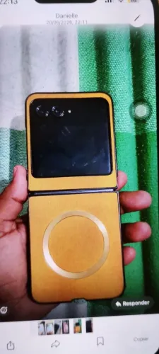 Motorola Razr 50 ultra um ano de uso todo original