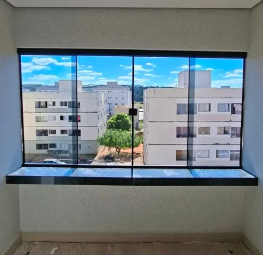 Janela de vidro temperado ( blindex ) Vidraçaria 