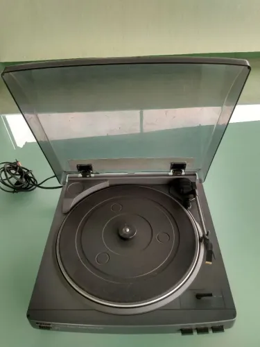 Toca disco Aiwa PX E 850