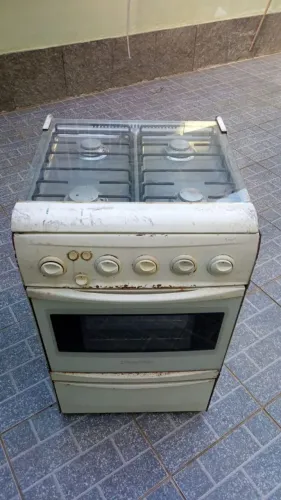 Fogão Chef Eletrolux 4 bocas c/ grill