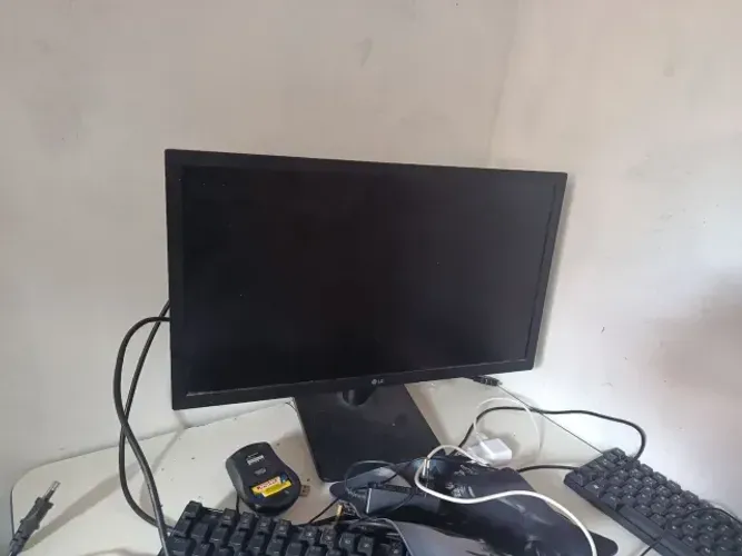Monitor Lg 21.5 Polegadas Perfeito Estado quase novo - Aceito Oferta