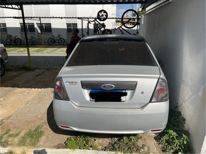 Imagem de Ford Fiesta Sedan 1.0 8V Flex 4P 2011