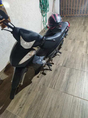 Vendo moto econômica honda biz 125  partida pedal