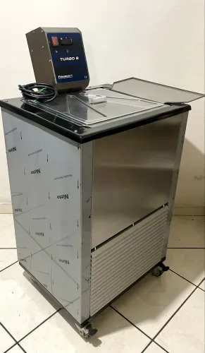 Maquina de picolé gelo saborizado Finamac Turbo 8