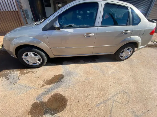 Ford Fiesta Sed. 1.6 8V Flex 4P 2008