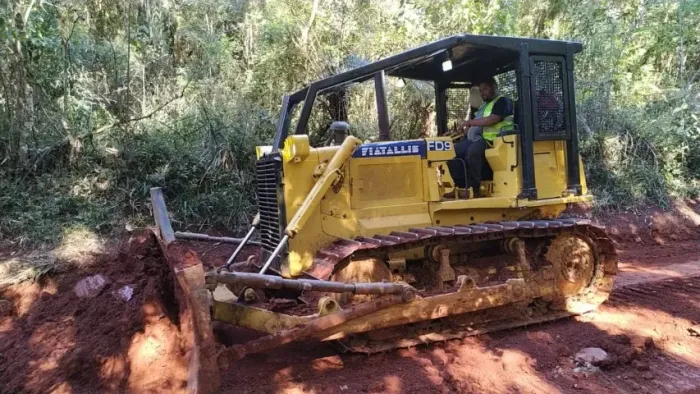 Trator de Esteira FD9 Ano 1992 Tork 
