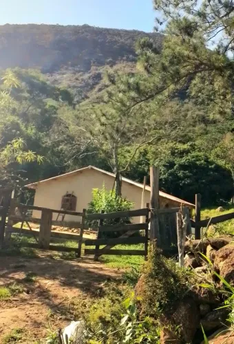Sítio para venda em Sodrelândia na Região Serrana em Trajano de Morais/RJ, 6,5 Alqueires,