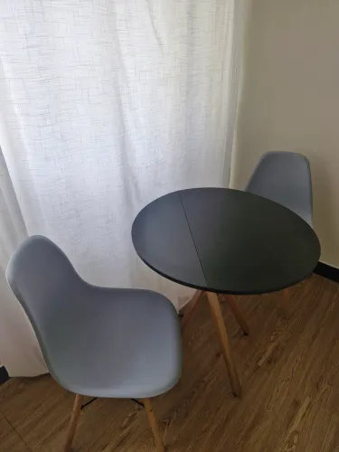 Mesa redonda 80cm dobrável de madeira preta