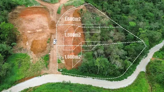 Imóvel para venda tem 1600 metros quadrados em Buenos Aires - Guarapari - ES