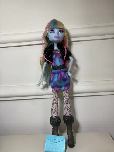 Monster high Abbey Picture Day 