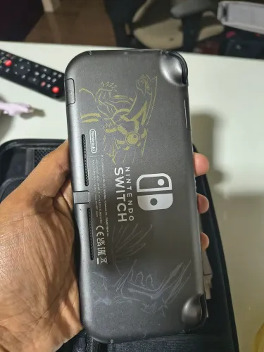 Nintendo Switch Lite Desbloqueado - Edição Pokémon