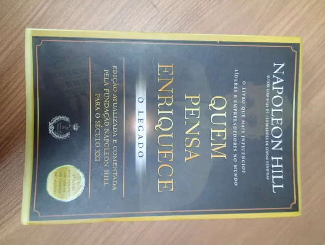 2 Livros Mindset, Quem pensa enriquece R$60,00