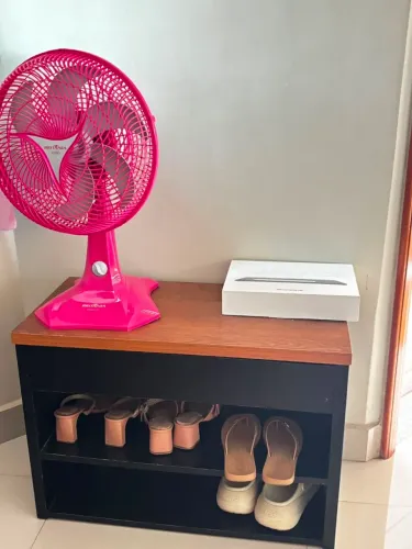 Vendo Sapateira R$ 250,00 reais E Ventilador R$100,00 Reais não faço entrega