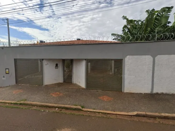 Casa 236 m² - Centro - Ituiutaba - MG