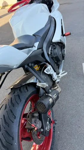 Suzuki GSXR750 srad