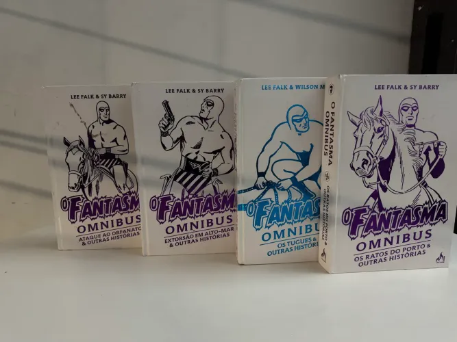 Fantasma Omnibus 4 Volumes