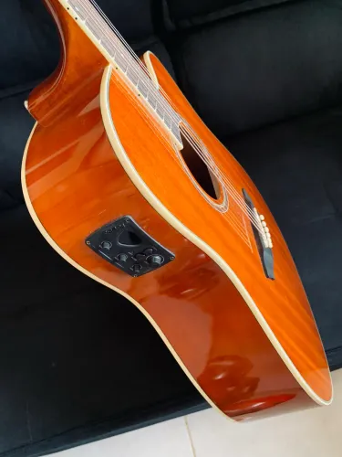 Violão strinberg