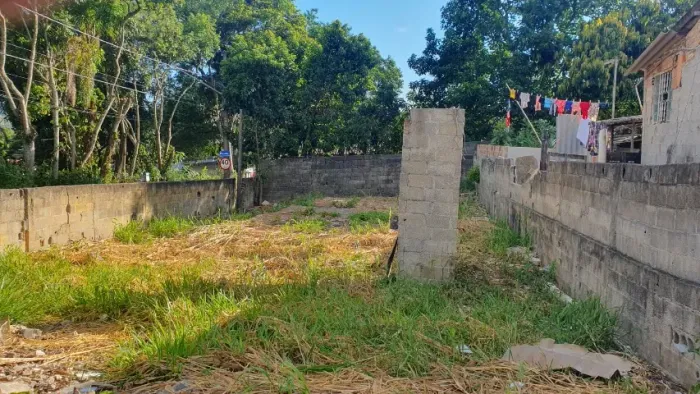 Jacareí dois meios lotes cada um 125m2 venda prazo Bairro Pagador Andrade