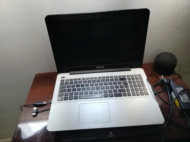 Notebook asus sonicmaster I5-5200U usado - Inclui teclado e ventoinha de brinde.