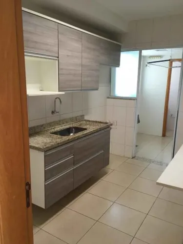 Apartamento para alugar - Edifício Sauim Castanheiras - USP Bauru, 3 quartos
