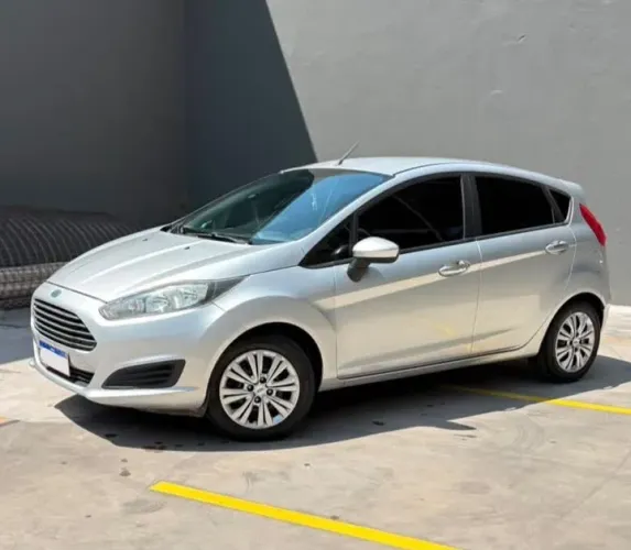Ford Fiesta 1.5 16V Flex Mec. 5P 2015