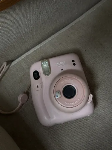 CÂMERA INSTAX11