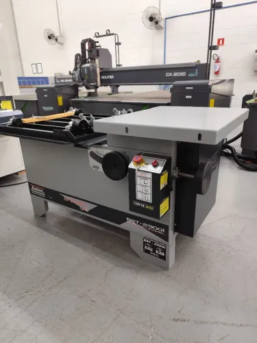 Serra circular esquadrejadeira Baldan BST 2900i nova com motor trifásico 