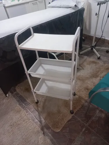 Carrinho auxiliar estetica