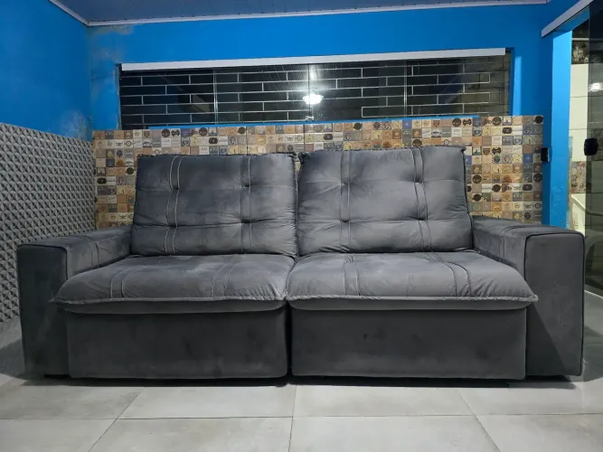 Sofá Retrátil e Reclinável Cinza Suede - Excelente Estado!