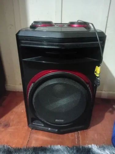 Vendo caixa de som nova tomando poeira sem ser usada