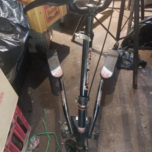 Vende se patinete