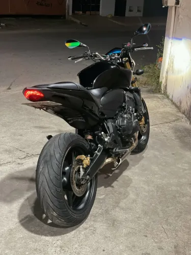 Hornet 600 único dono moto tem 24880 km original