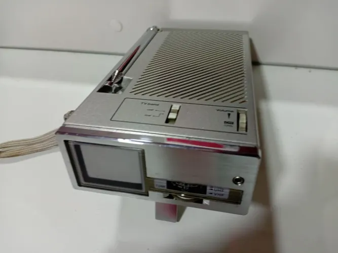Reliquia mini Tv Panasonic ano 1982 em perfeito estado