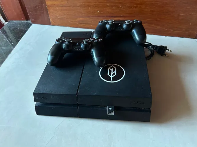 PlayStation 4 Fat
