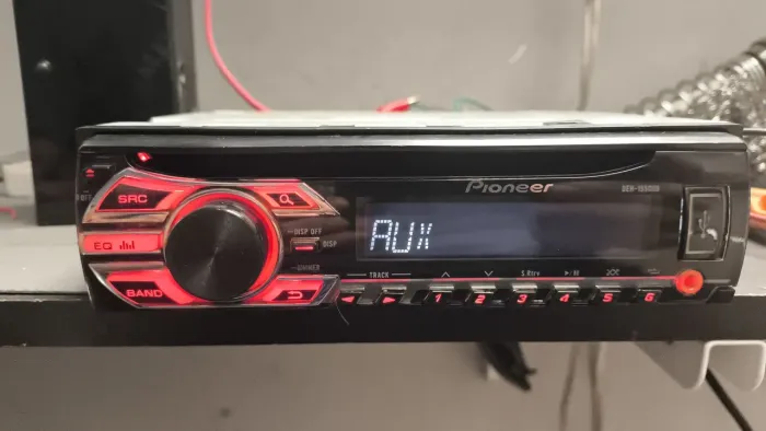 Rádio Pioneer com bluetooth
