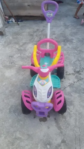 Quadriciclo infantil