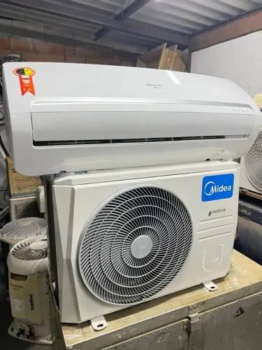 Vendo Split de 12.000 btu Midea Wifi